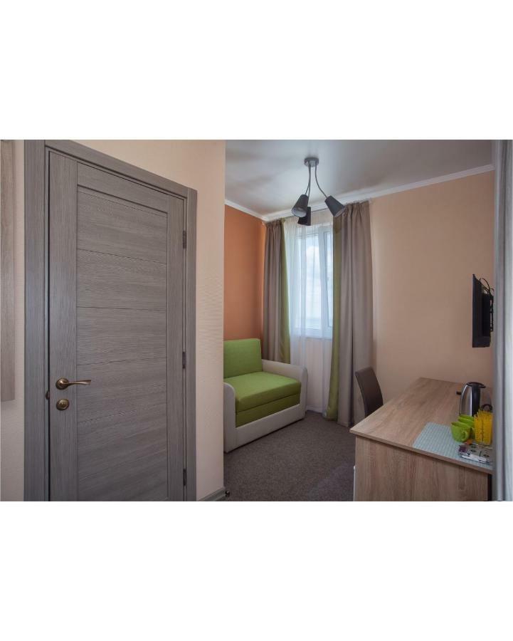 Fanfan Hotel Odessa Exterior photo