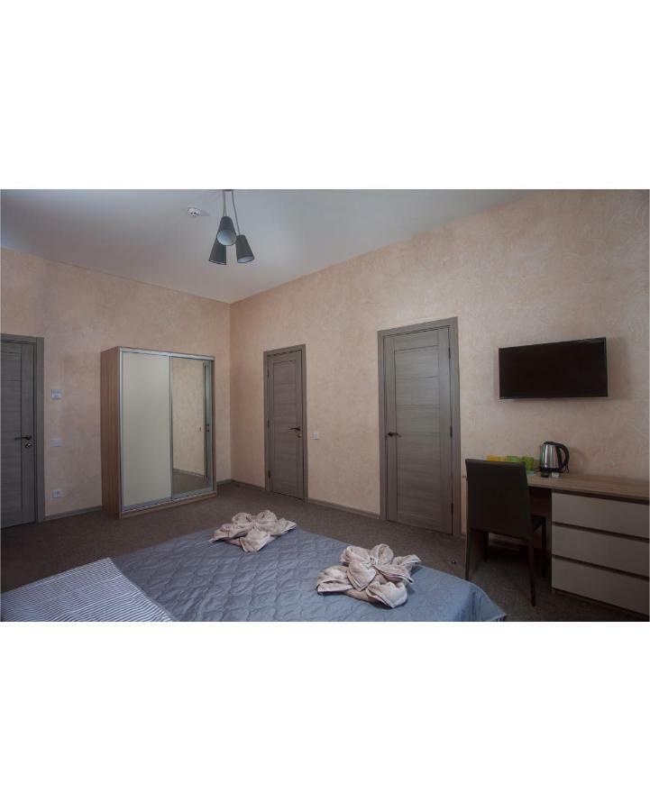 Fanfan Hotel Odessa Exterior photo